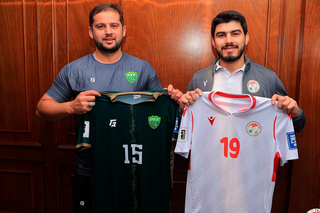 Национальная сборная Таджикистана сыграет против сборной Пакистана в белой форме